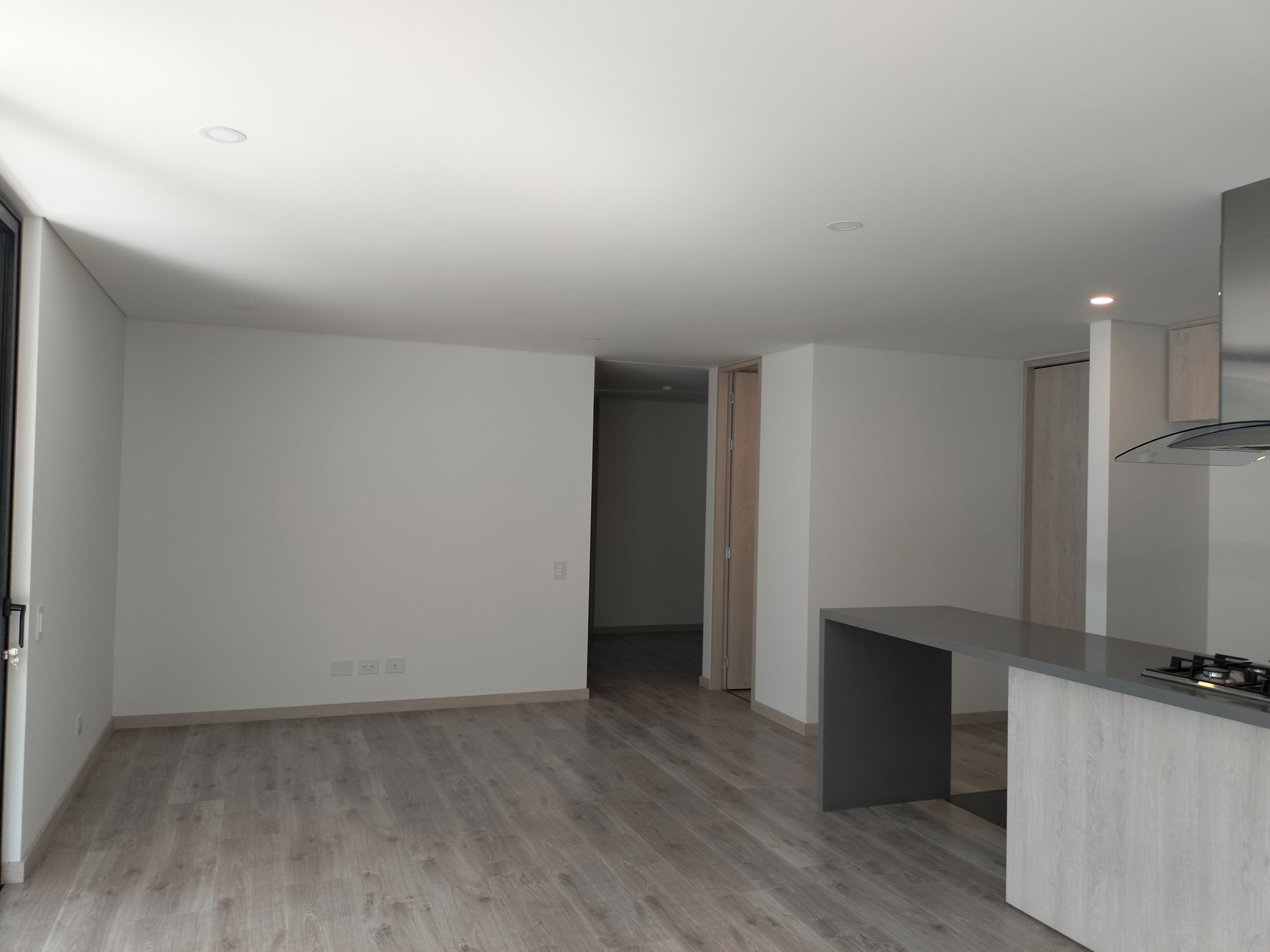 Apartamento en arriendo en El Poblado, Medellín · foto 7 de 16