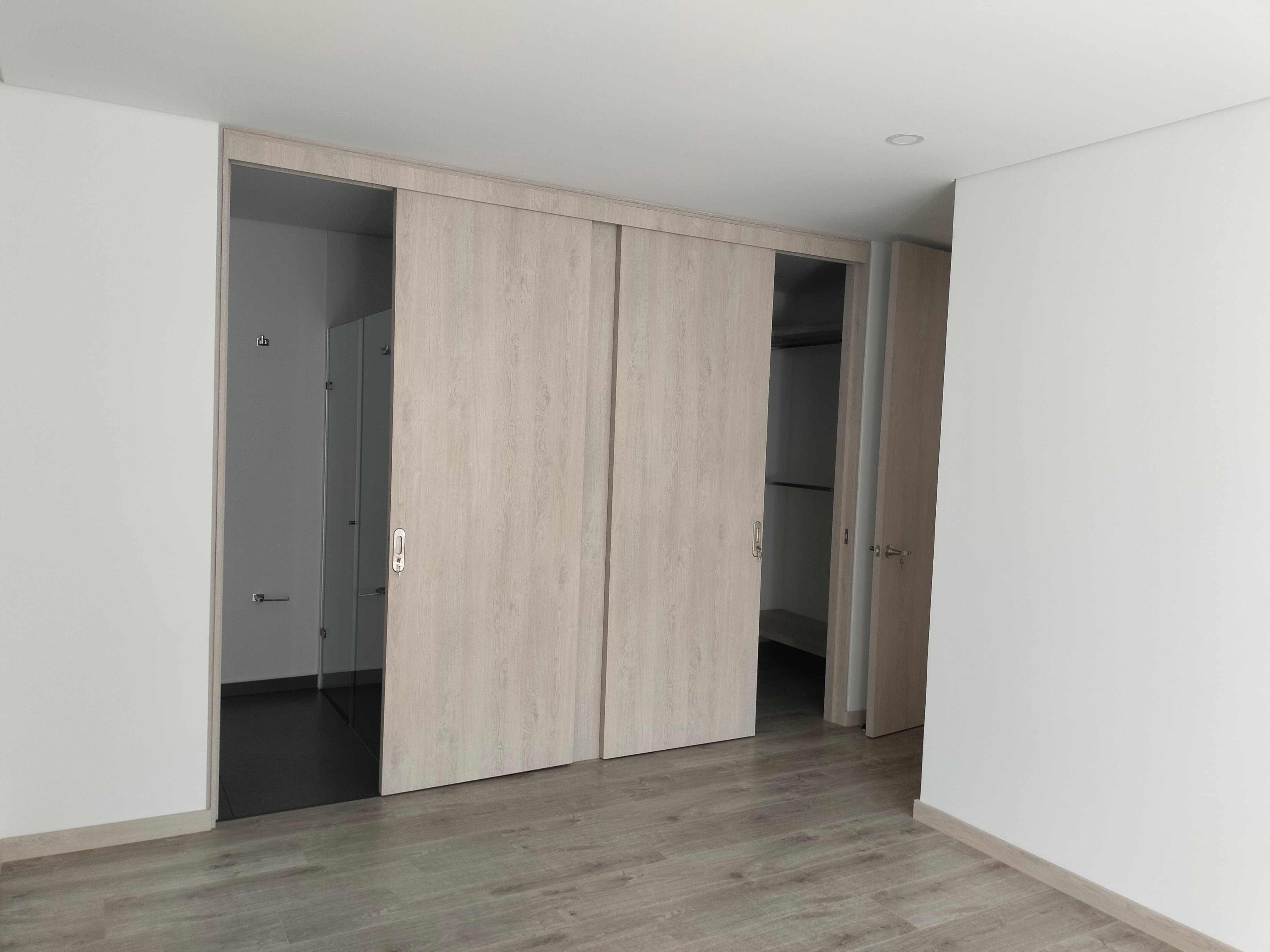 Apartamento en arriendo en El Poblado, Medellín · foto 12 de 16