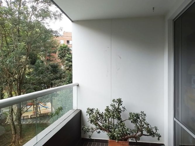 Apartamento de 3 alcobas en arriendo en El Poblado, Medellín, 160 m² · foto 16 de 18