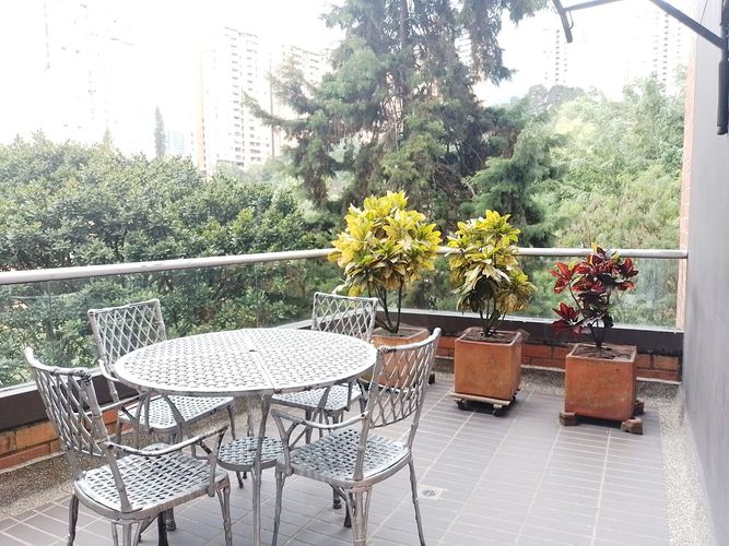 Apartamento de 3 alcobas en arriendo en El Poblado, Medellín, 160 m² · foto 17 de 18