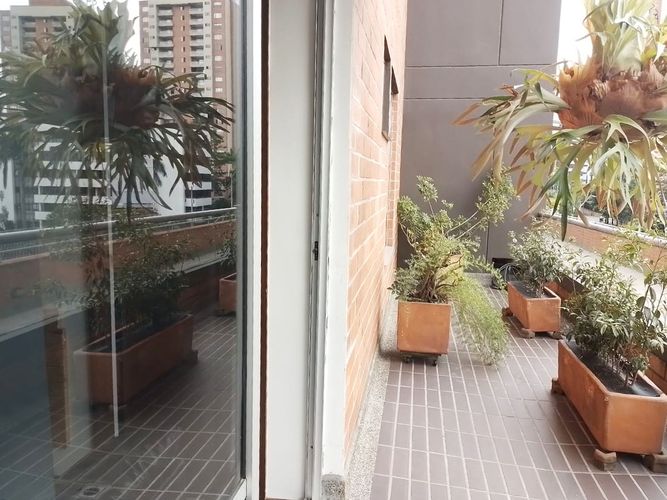 Apartamento de 3 alcobas en arriendo en El Poblado, Medellín, 160 m² · foto 18 de 18
