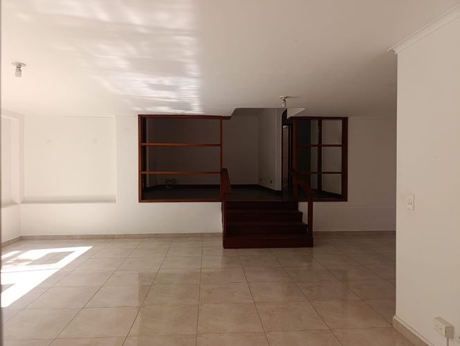 Apartamento de 3 alcobas en arriendo en El Poblado, Medellín, 175 m² · foto 4 de 19