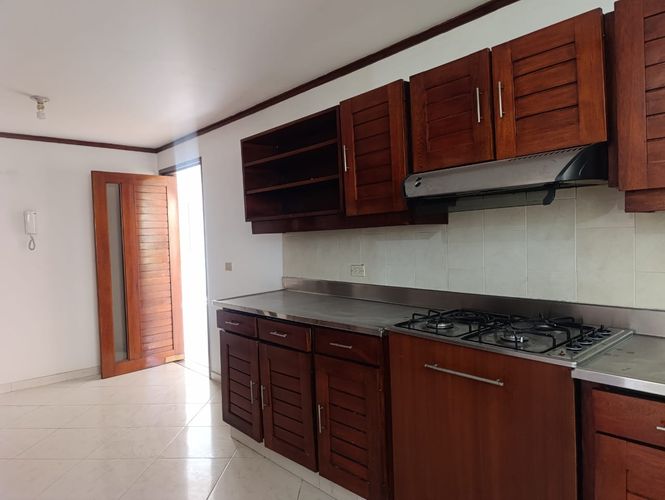 Apartamento de 3 alcobas en arriendo en El Poblado, Medellín, 175 m² · foto 8 de 19