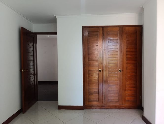 Apartamento de 3 alcobas en arriendo en El Poblado, Medellín, 175 m² · foto 12 de 19