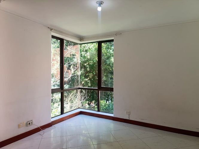 Apartamento de 3 alcobas en arriendo en El Poblado, Medellín, 175 m² · foto 15 de 19