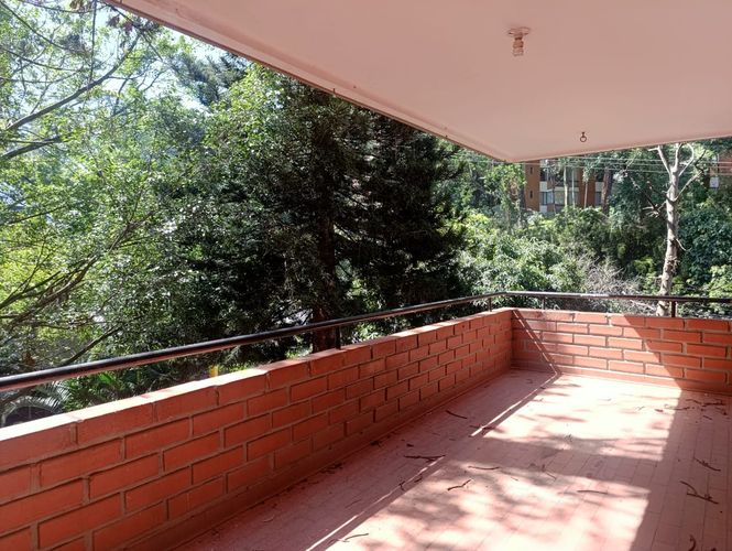 Apartamento de 3 alcobas en arriendo en El Poblado, Medellín, 175 m² · foto 19 de 19