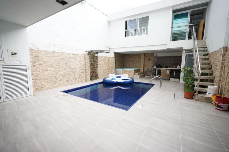 Casa de 7 alcobas en venta en Santa Anita, Cali, 535 m² · foto 1 de 24