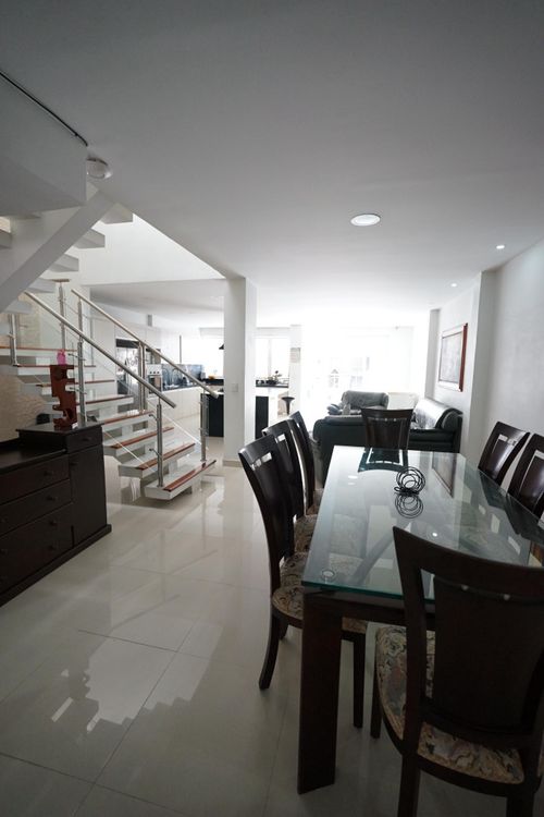 Casa de 7 alcobas en venta en Santa Anita, Cali, 535 m² · foto 5 de 24