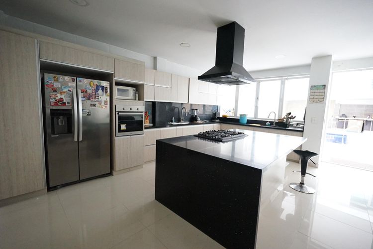 Casa de 7 alcobas en venta en Santa Anita, Cali, 535 m² · foto 18 de 24