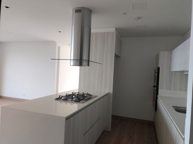 Apartamento de 3 alcobas en venta en El Poblado, Medellín, 147 m² · foto 5 de 20