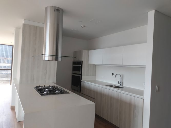Apartamento de 3 alcobas en venta en El Poblado, Medellín, 147 m² · foto 6 de 20