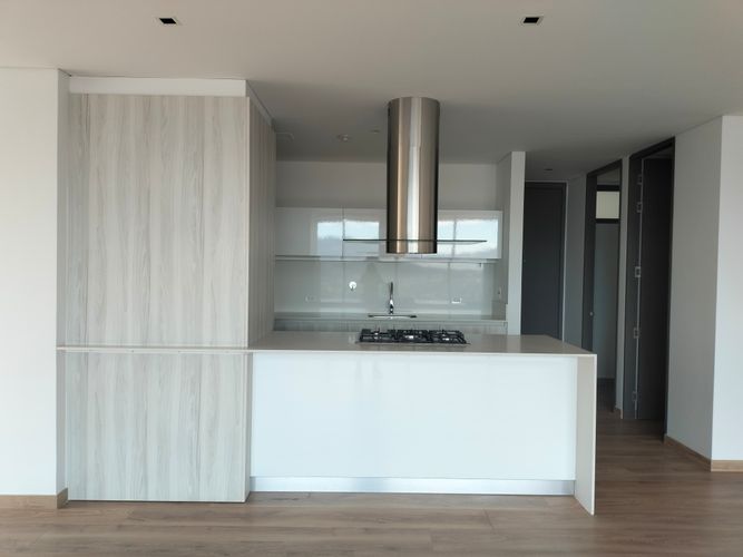 Apartamento de 3 alcobas en venta en El Poblado, Medellín, 147 m² · foto 7 de 20