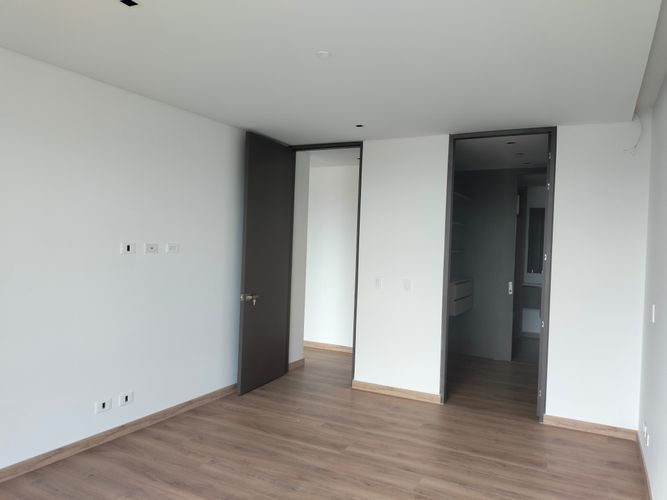 Apartamento de 3 alcobas en venta en El Poblado, Medellín, 147 m² · foto 10 de 20