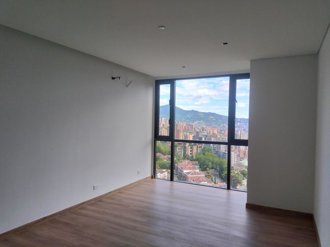 Apartamento de 3 alcobas en venta en El Poblado, Medellín, 147 m² · foto 13 de 20