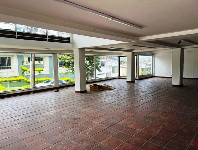 Local en arriendo en Avenida 30 De Agosto, Pereira, 300 m² · foto 4 de 10