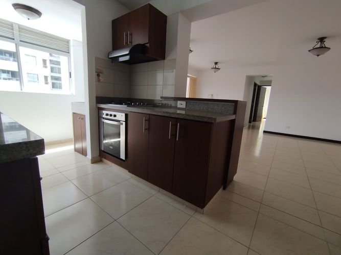 Apartamento de 3 alcobas en venta en Aves Maria, Sabaneta, 91 m² · foto 2 de 24