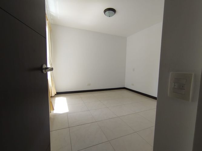 Apartamento de 3 alcobas en venta en Aves Maria, Sabaneta, 91 m² · foto 14 de 24
