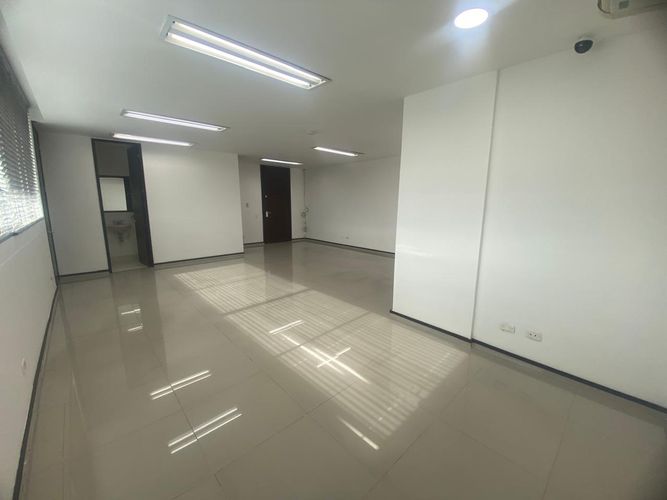 Oficina en arriendo en El Poblado, Medellín, 50 m² · foto 5 de 20