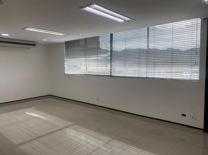 Oficina en arriendo en El Poblado, Medellín, 50 m² · foto 6 de 20
