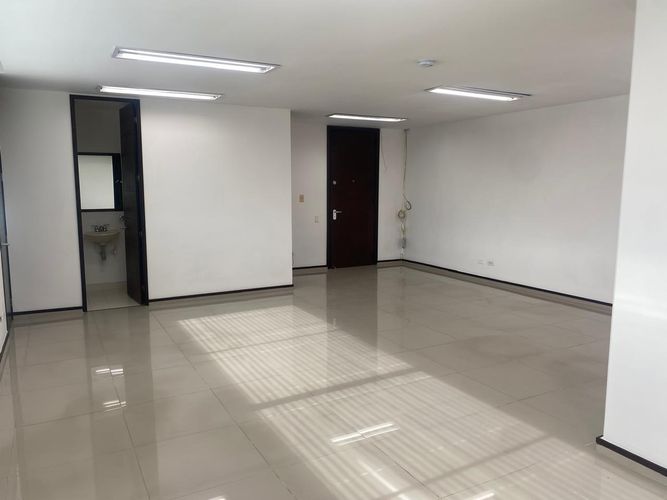 Oficina en arriendo en El Poblado, Medellín, 50 m² · foto 9 de 20