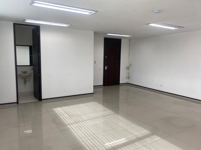 Oficina en arriendo en El Poblado, Medellín, 50 m² · foto 13 de 20