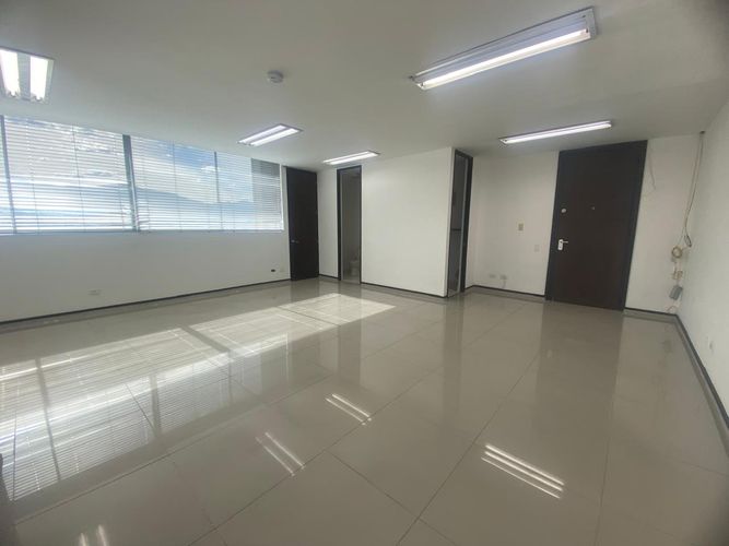 Oficina en arriendo en El Poblado, Medellín, 50 m² · foto 14 de 20
