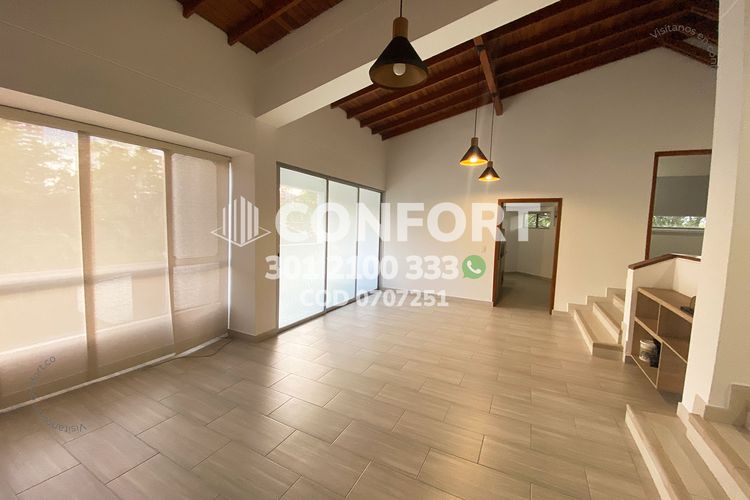 Apartamento de 3 alcobas en arriendo en Loma De Los Gonzalez, Medellín, 97 m² · foto 2 de 24