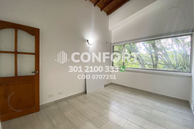 Apartamento de 3 alcobas en arriendo en Loma De Los Gonzalez, Medellín, 97 m² · foto 12 de 24