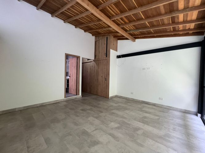 Casa de 3 alcobas en venta en Loma Del Barro, Envigado, 160 m² · foto 11 de 14