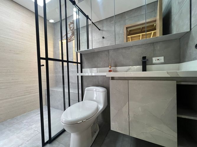 Casa de 3 alcobas en venta en Loma Del Barro, Envigado, 160 m² · foto 14 de 14