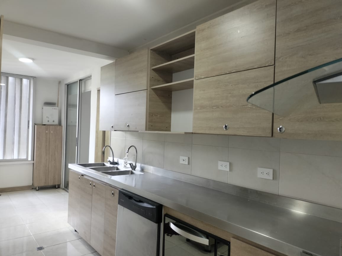 Apartamento en venta en Jardines, Envigado · foto 4 de 18