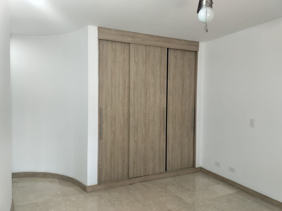 Apartamento en venta en Jardines, Envigado · foto 10 de 18