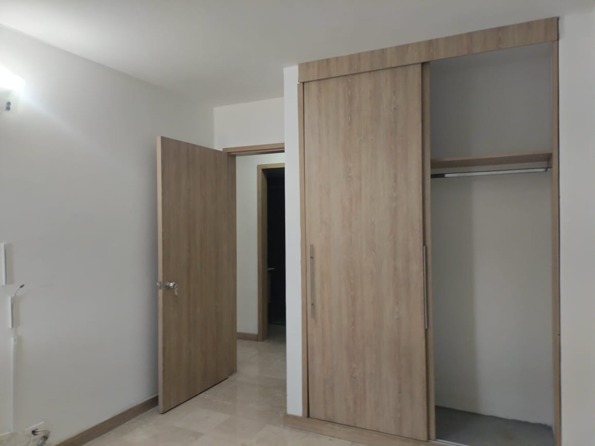 Apartamento en venta en Jardines, Envigado · foto 12 de 18