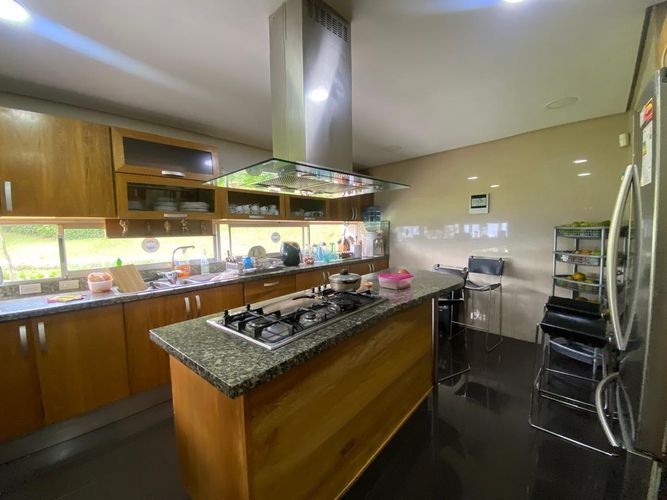 Casa de 3 alcobas en venta en El Poblado, Medellín, 410 m² · foto 4 de 24