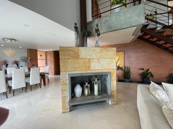 Casa de 3 alcobas en venta en El Poblado, Medellín, 410 m² · foto 7 de 24