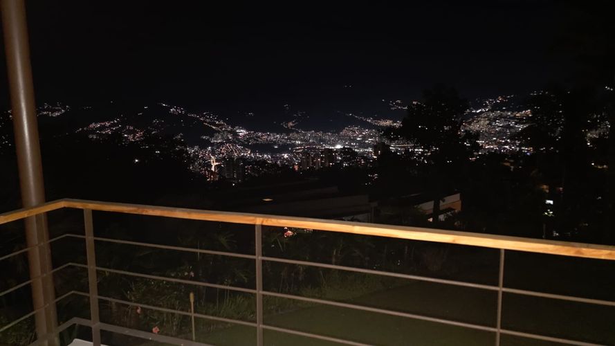 Casa de 3 alcobas en venta en El Poblado, Medellín, 410 m² · foto 24 de 24