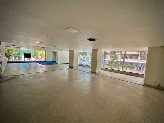 Local en venta en San Vicente, Cali, 434 m² · foto 15 de 24