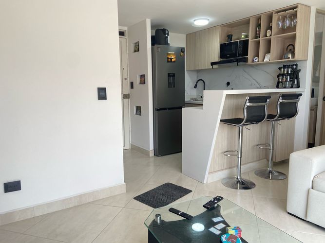 Apartamento de 2 alcobas en venta en Maria Auxiliadora, Sabaneta, 50 m² · foto 6 de 19