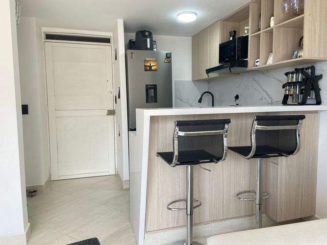Apartamento de 2 alcobas en venta en Maria Auxiliadora, Sabaneta, 50 m² · foto 8 de 19