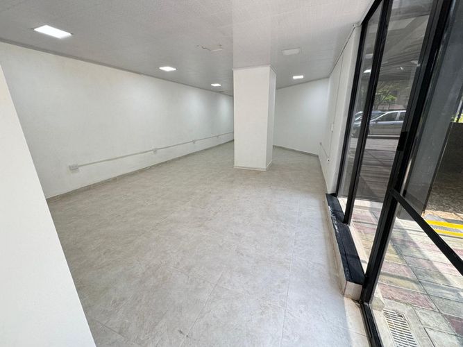 Local en arriendo en Milla De Oro, Medellín, 48 m² · foto 2 de 6