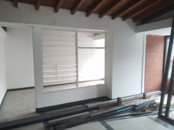 Oficina en arriendo en Laureles, Medellín, 220 m² · foto 14 de 15