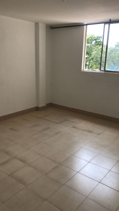 Apartamento de 4 alcobas en venta en Belalcazar, Cali, 90 m² · foto 7 de 16