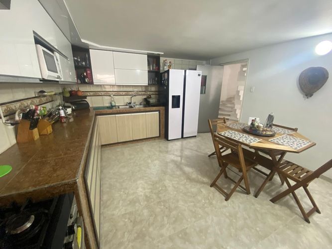 Casa de 4 alcobas en venta en Prados Del Norte, Cali, 230 m² · foto 23 de 24