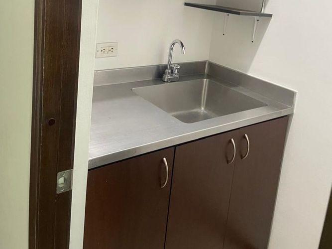 Oficina en arriendo en El Tesoro, Medellín, 40 m² · foto 2 de 6