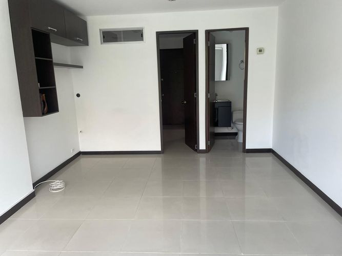 Oficina en arriendo en El Tesoro, Medellín, 40 m² · foto 4 de 6