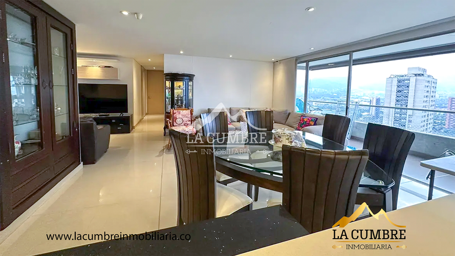Apartamento de 3 alcobas en arriendo en Castropol, Medellín, 113 m² · foto 2 de 11
