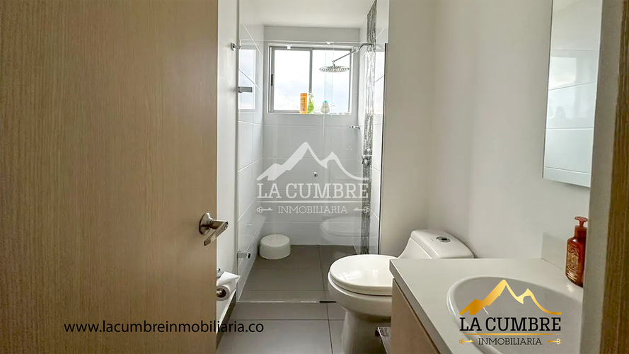 Apartamento de 3 alcobas en arriendo en Castropol, Medellín, 113 m² · foto 11 de 11