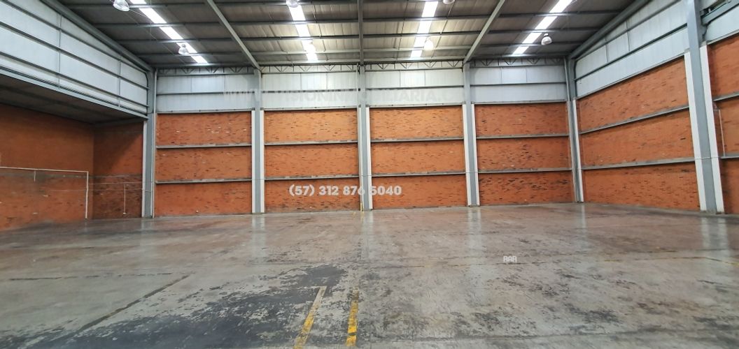 Bodega en venta en Combia Baja, Pereira, 1000 m² · foto 2 de 24