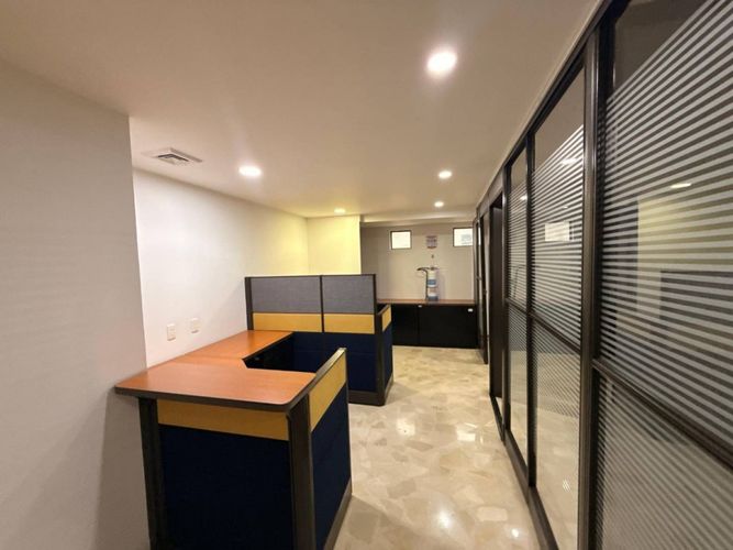 Local en venta en Sotomayor, Bucaramanga, 317 m² · foto 16 de 24