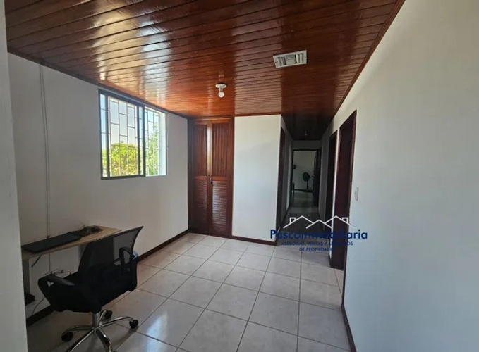 Apartamento de 4 alcobas en venta en El Castillo, Barranquilla, 185 m² · foto 4 de 19